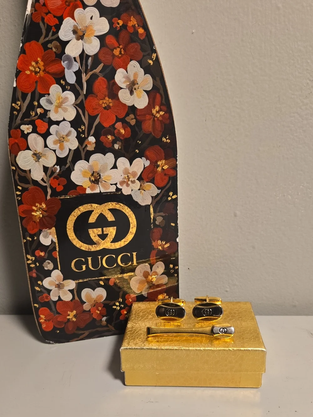 Gucci Gold and Silver Interlocking G Cufflinks with Tie Bar